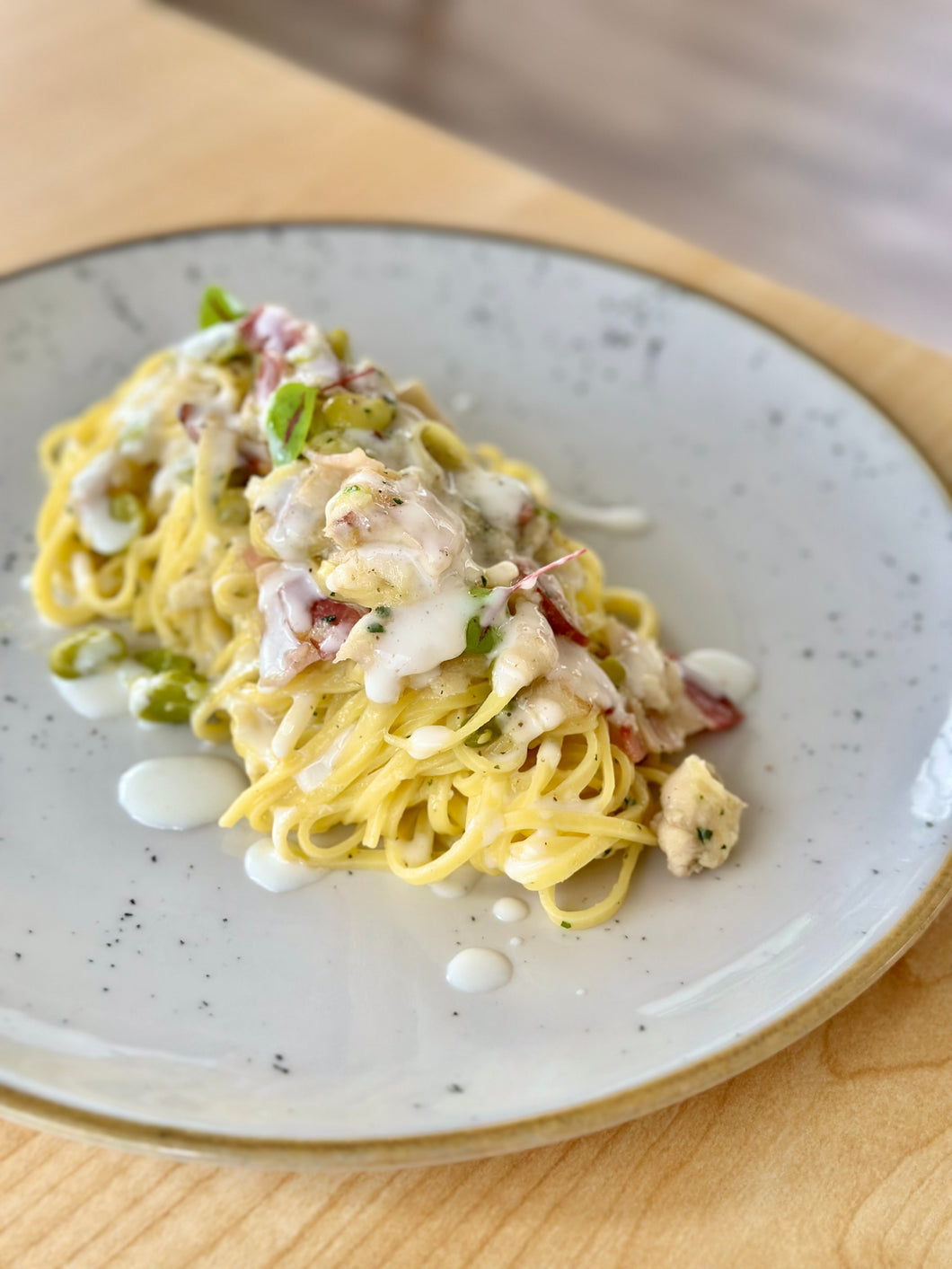 CHITARRINE
con polpo, fave e pecorino